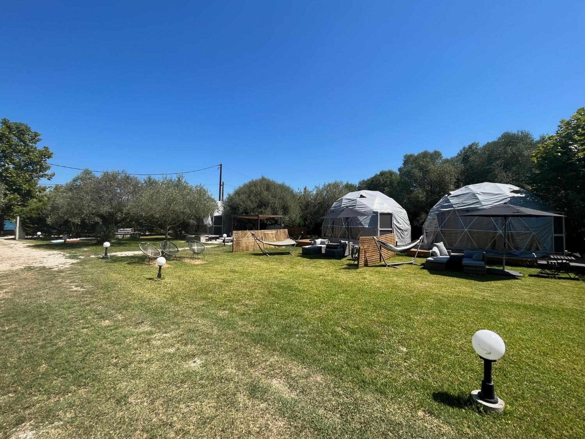 Hotel Manna Gea Glamping Domes Wonitsa Zewnętrze zdjęcie